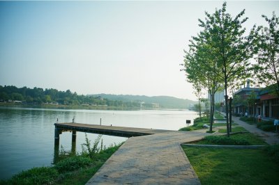 AI-generated travel thumbnail for Hexiangqiao