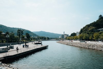 AI-generated travel thumbnail for Hirakata Shi