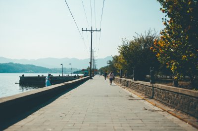 AI-generated travel thumbnail for Hoemul-li