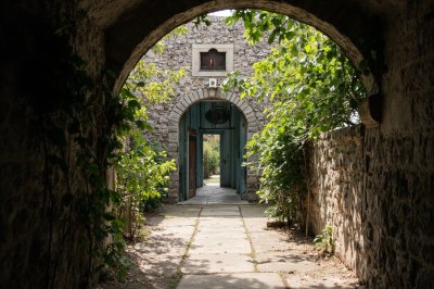AI-generated travel thumbnail for Huiloapan