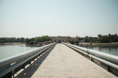 AI-generated travel thumbnail for Huraidhah