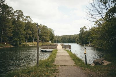 AI-generated travel thumbnail for Hurstbourne Acres