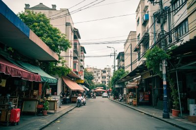 AI-generated travel thumbnail for Huyen Nga Nam