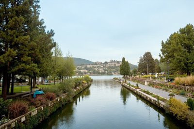 AI-generated travel thumbnail for Incisa in Val d'Arno