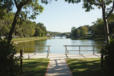 AI-generated travel thumbnail for Innisfail Estate