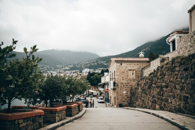 AI-generated travel thumbnail for Ioánnina
