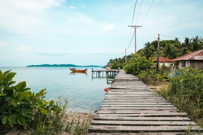 AI-generated travel thumbnail for Irirum