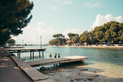 AI-generated travel thumbnail for Ischitella