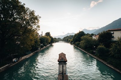 AI-generated travel thumbnail for Isera