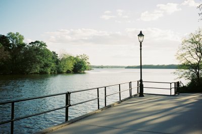 AI-generated travel thumbnail for Islip