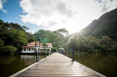 AI-generated travel thumbnail for Iza