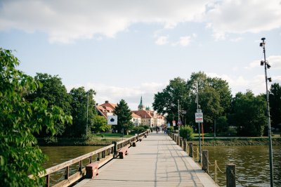 AI-generated travel thumbnail for Izbicko