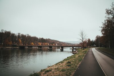 AI-generated travel thumbnail for Izvoru Crişului