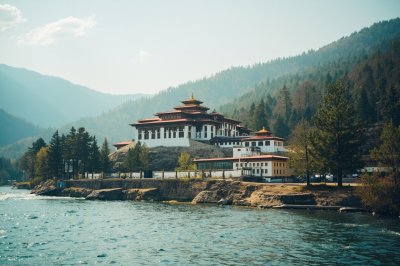 AI-generated travel thumbnail for Jakar