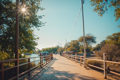 AI-generated travel thumbnail for Janeng
