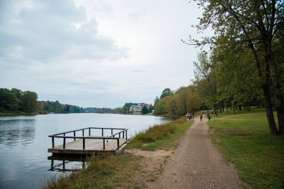 AI-generated travel thumbnail for Jaunaglona