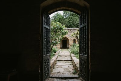 AI-generated travel thumbnail for Jeżowe