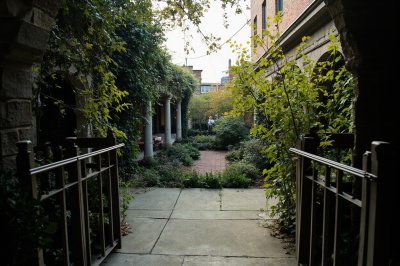 AI-generated travel thumbnail for Johnson City