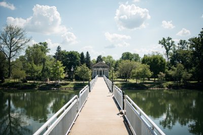 AI-generated travel thumbnail for Johnson County