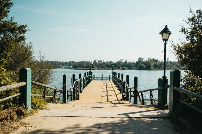 AI-generated travel thumbnail for Jua