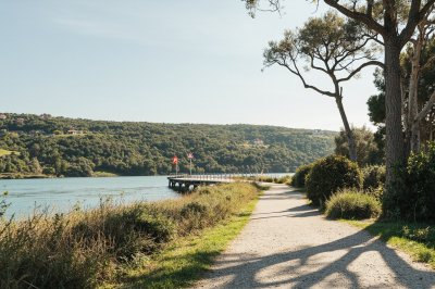 AI-generated travel thumbnail for Juncais