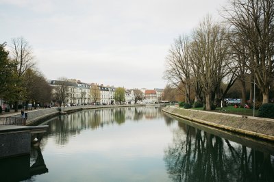 AI-generated travel thumbnail for Juziers