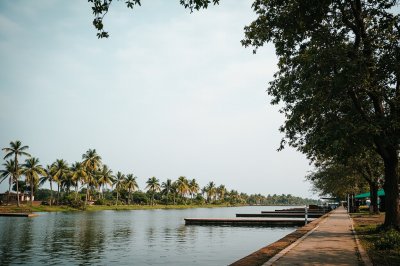 AI-generated travel thumbnail for Kadambur