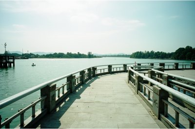 AI-generated travel thumbnail for Kaesŏng