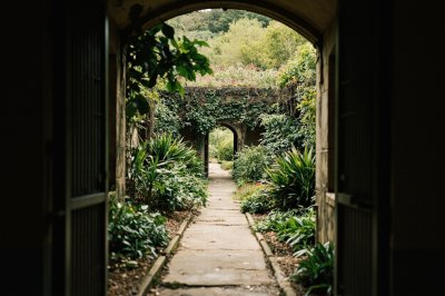 AI-generated travel thumbnail for Kalorama