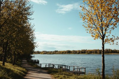 AI-generated travel thumbnail for Kamenolomni
