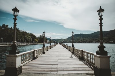 AI-generated travel thumbnail for Kanton Sarajevo