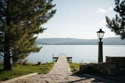 AI-generated travel thumbnail for Karpochóri