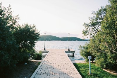 AI-generated travel thumbnail for Kaštel Stari