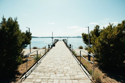 AI-generated travel thumbnail for Kaštelir-Labinci