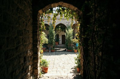AI-generated travel thumbnail for Kazımkarabekir
