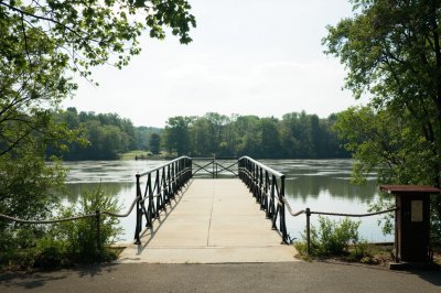 AI-generated travel thumbnail for Kenhorst