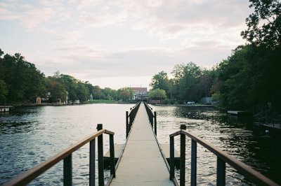 AI-generated travel thumbnail for Kent