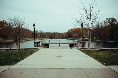 AI-generated travel thumbnail for Kenwood