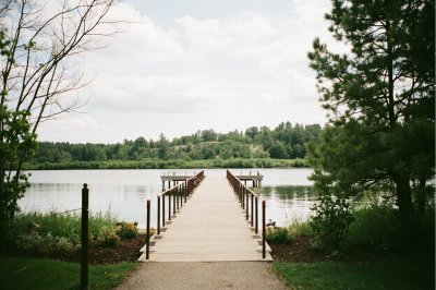 AI-generated travel thumbnail for Kenyon