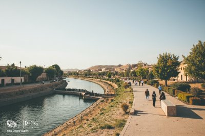 AI-generated travel thumbnail for Khezrabad