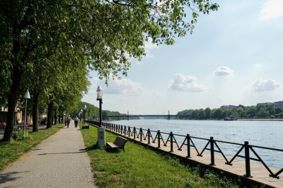 AI-generated travel thumbnail for Khmelnytskyi