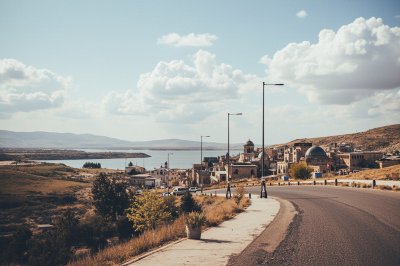 AI-generated travel thumbnail for Khoy