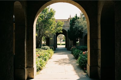 AI-generated travel thumbnail for Kingsburg