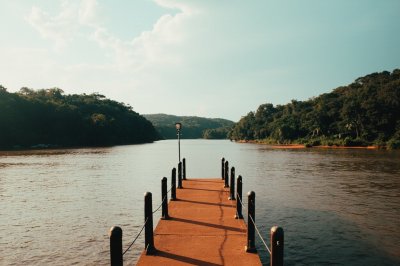 AI-generated travel thumbnail for Kinkala