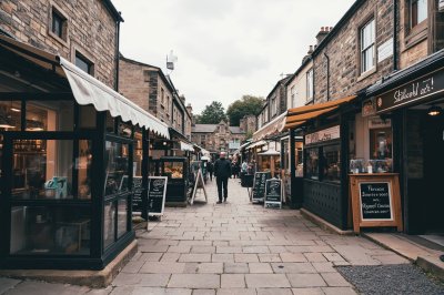 AI-generated travel thumbnail for Kirkby Lonsdale