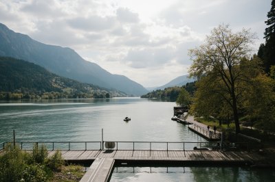 AI-generated travel thumbnail for Kleblach-Lind