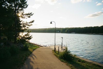 AI-generated travel thumbnail for Krasnyy Bogatyr’