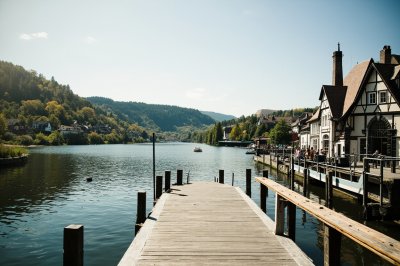 AI-generated travel thumbnail for Kruft