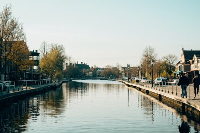 AI-generated travel thumbnail for Kruisland