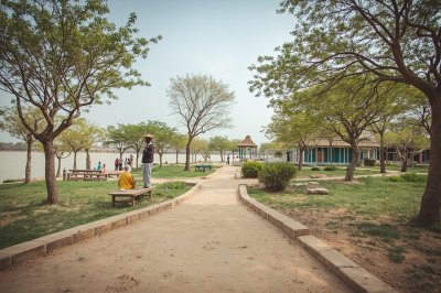 AI-generated travel thumbnail for Kwatarkwashi